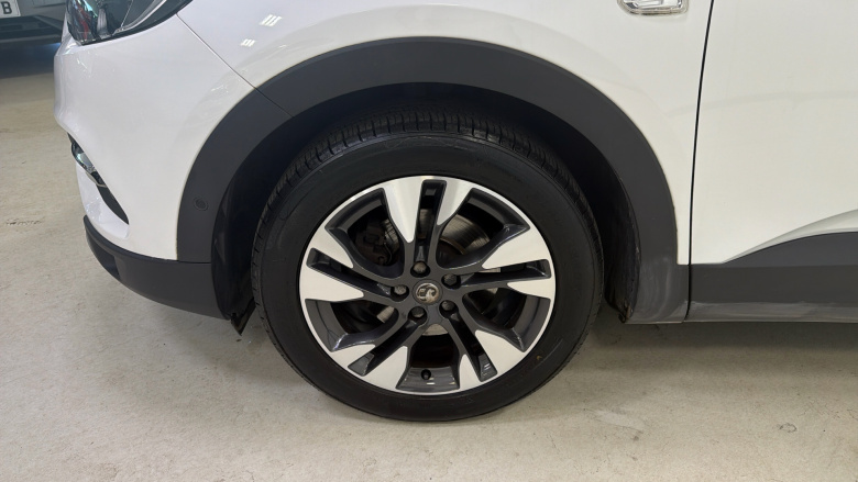 Vauxhall Grandland X 1.2 Turbo SRi Nav 5dr Petrol Hatchback
